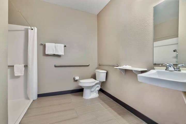 Bathroom amenities